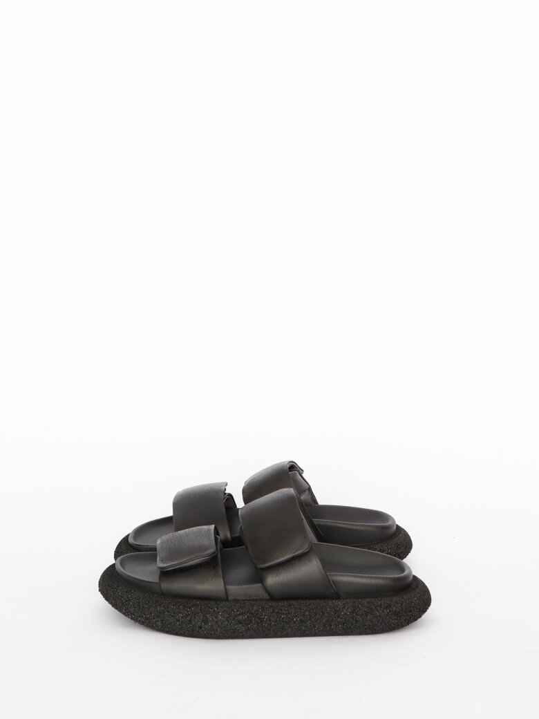 Lofina - Sandal with double Velcro closure