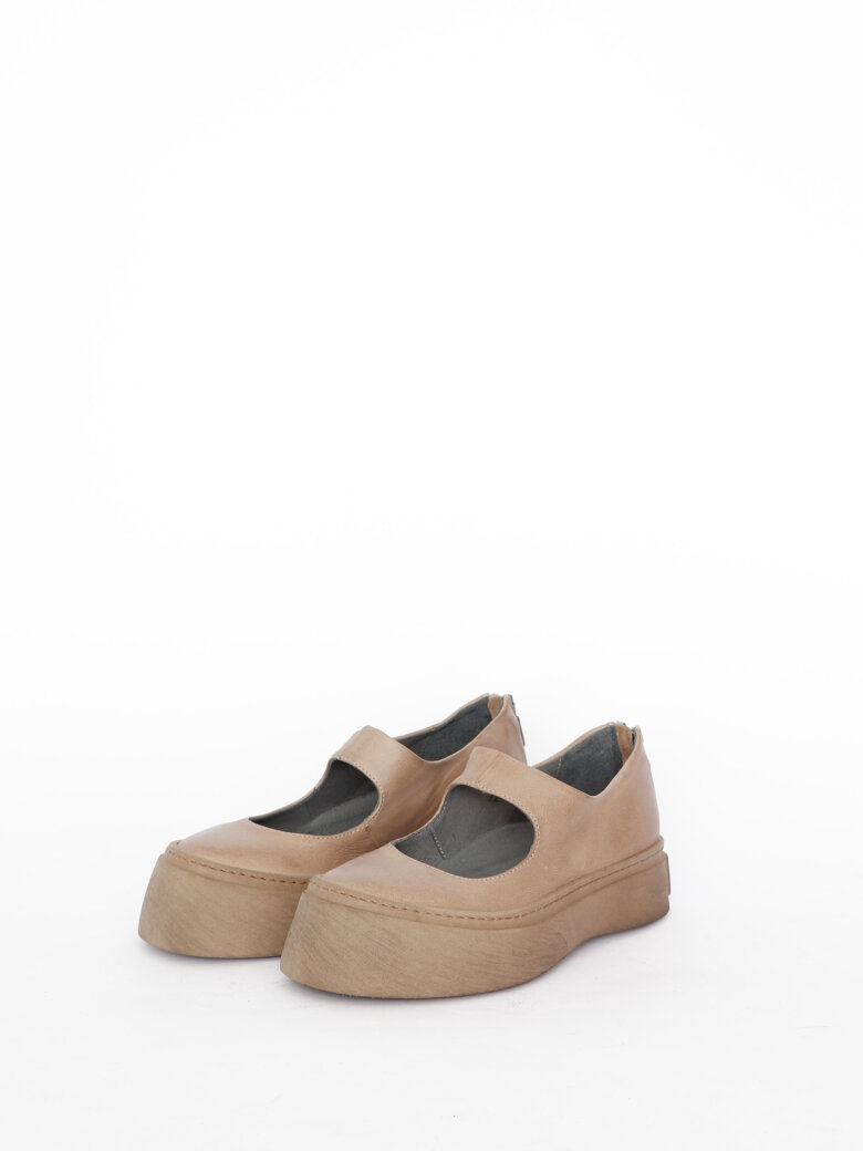 Lofina - Feminine shoe with zipper