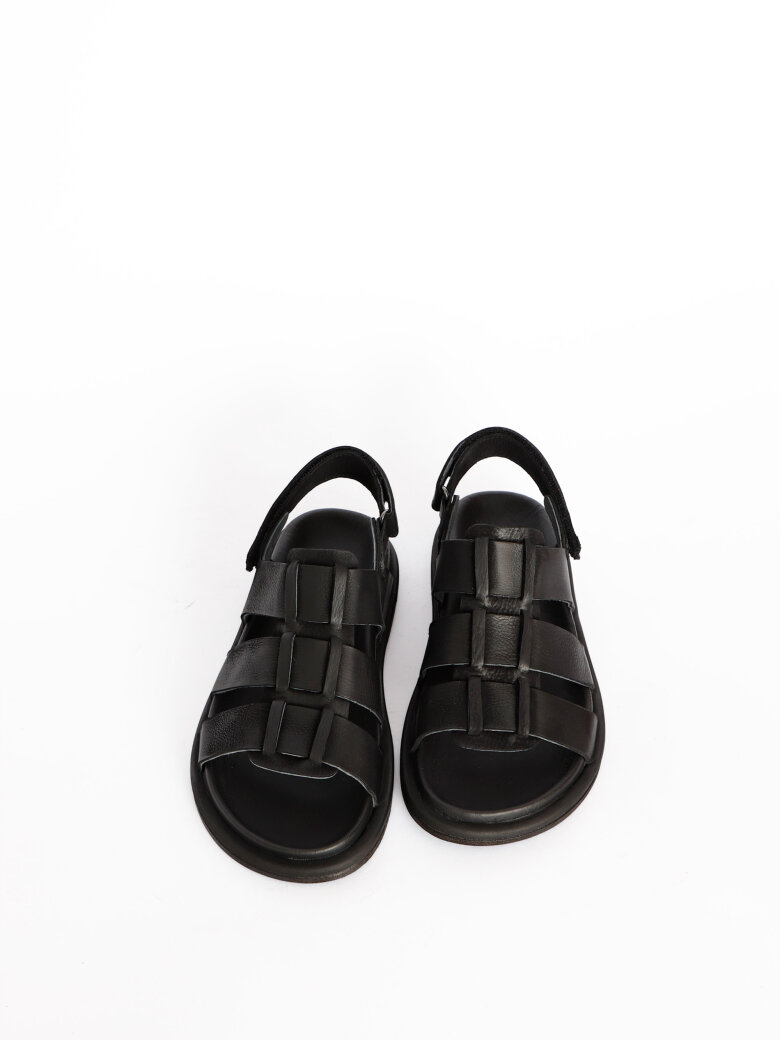 Lofina - Sandal with Velcro closure