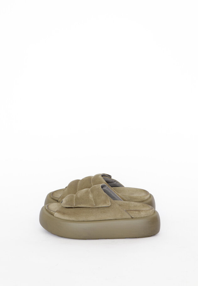 Lofina - Sandal with Velcro closure