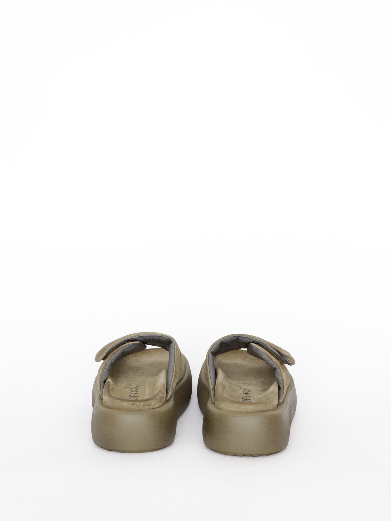 Lofina - Sandal with Velcro closure