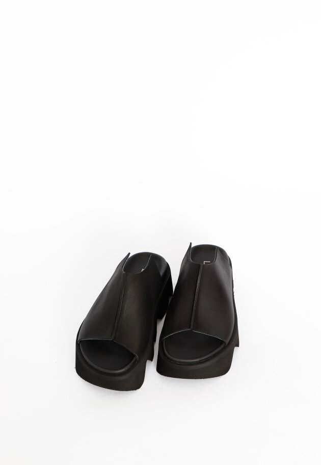 Lofina - Chunky sandal