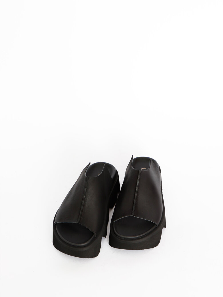 Lofina - Chunky sandal