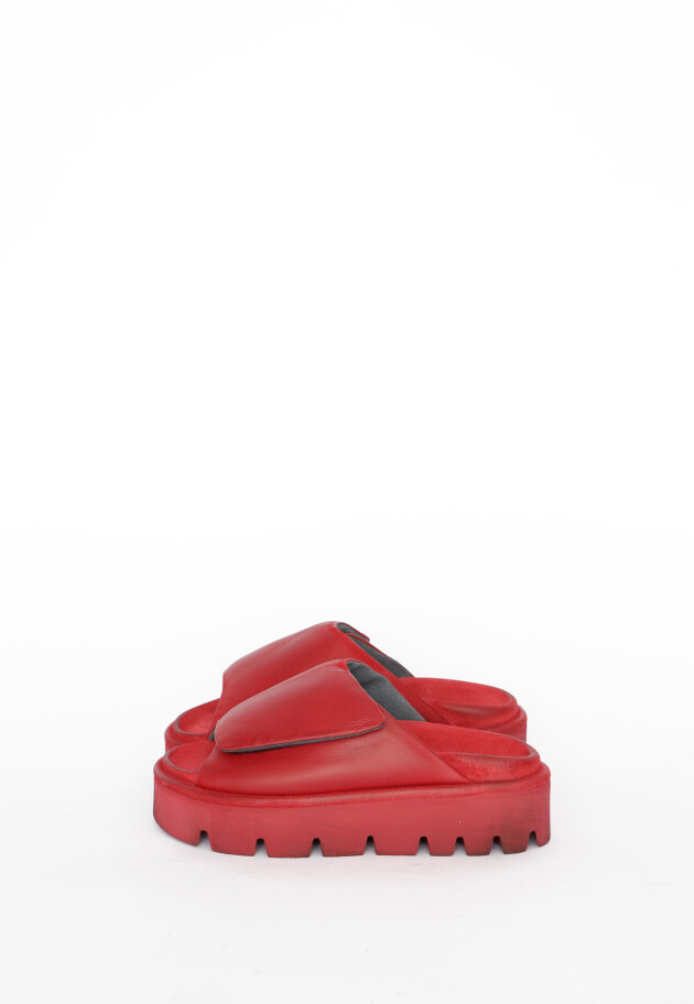 Lofina - Sandal with Velcro closure