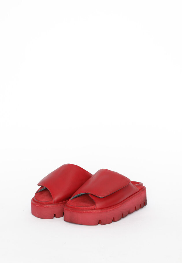 Lofina - Sandal with Velcro closure