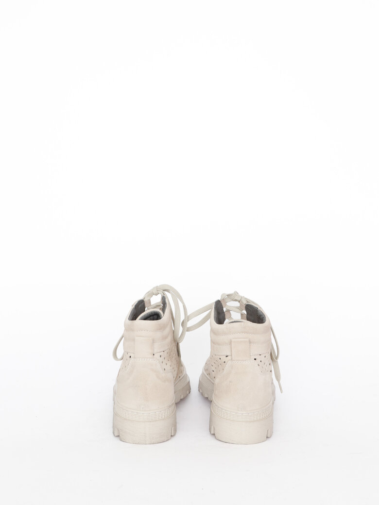 Lofina - Shoes with laces.