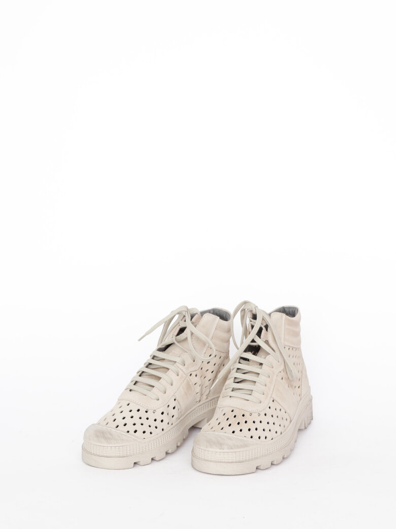 Lofina - Shoes with laces.