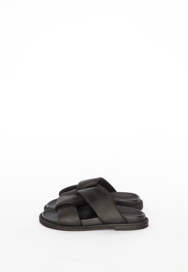 Lofina - Sandal with twist detailing and leather sole