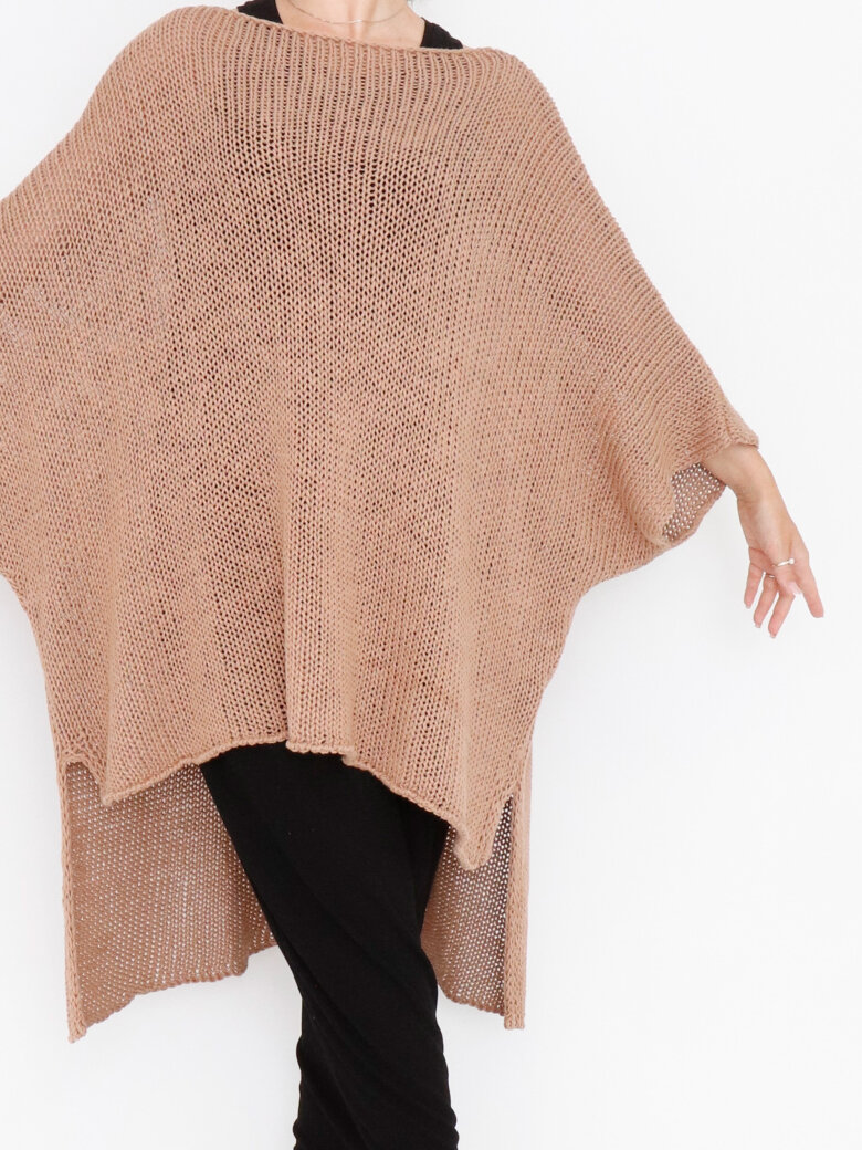 Sort Aarhus - Oversized knit blouse