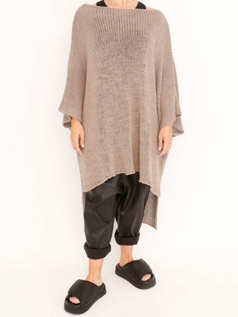 Sort Aarhus - Oversized knit blouse