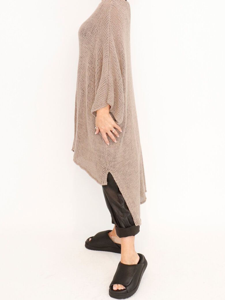 Sort Aarhus - Oversized knit blouse