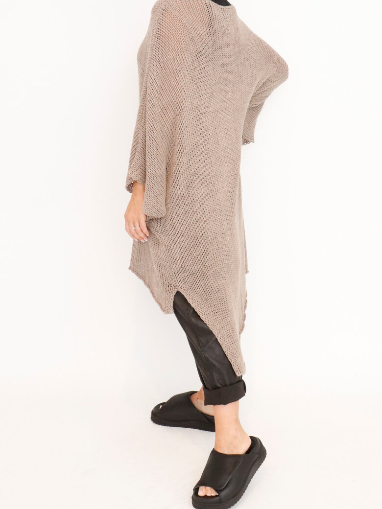 Sort Aarhus - Oversized knit blouse