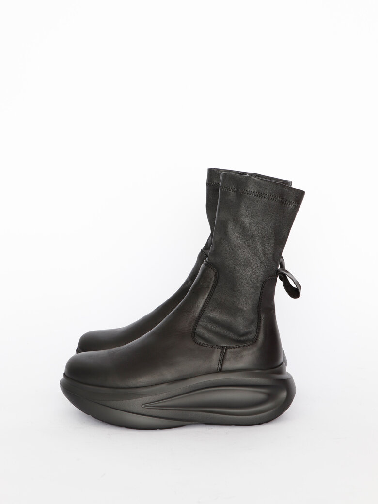 Lofina - Short boot with stretch leather