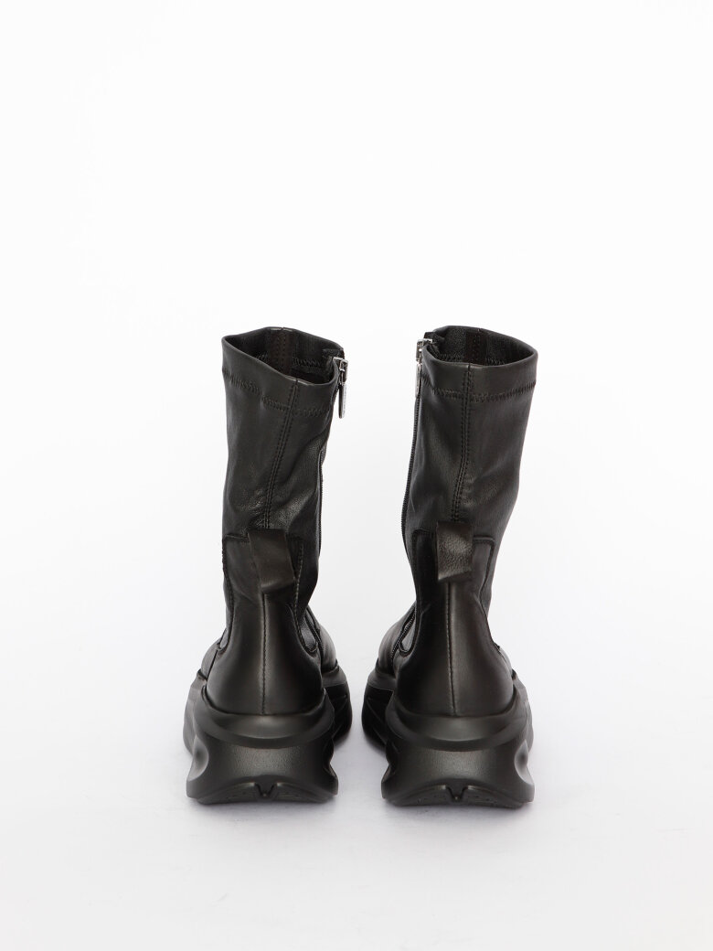 Lofina - Short boot with stretch leather